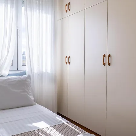 Studio Navarino Square - στούντιο διαμέρισμα πλατεία ναυαρίνου * Thessaloniki