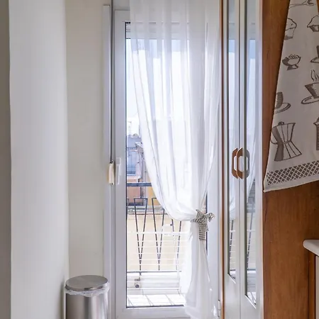Studio Navarino Square - στούντιο διαμέρισμα πλατεία ναυαρίνου Thessaloniki